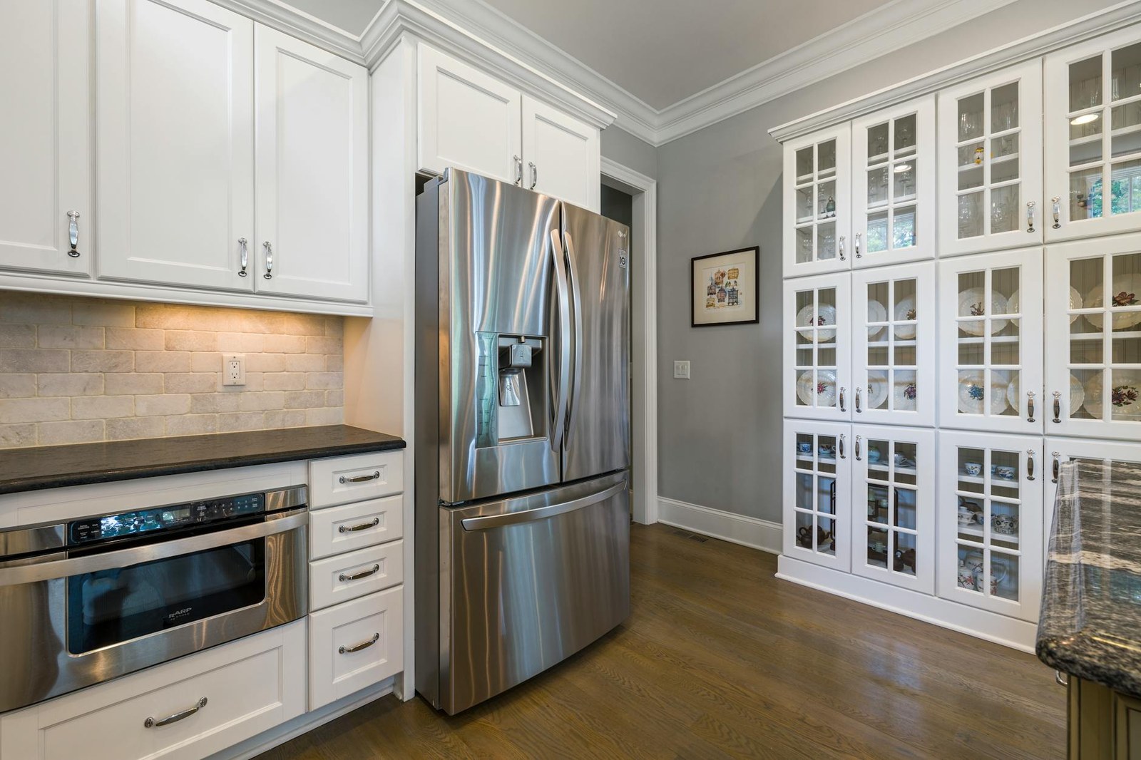 Outdoor Kitchen Cabinets — Materials That Survive Adelaide Summers